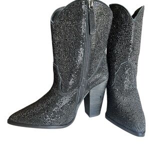 dingo Black Studded Pointed Toe Western Booties